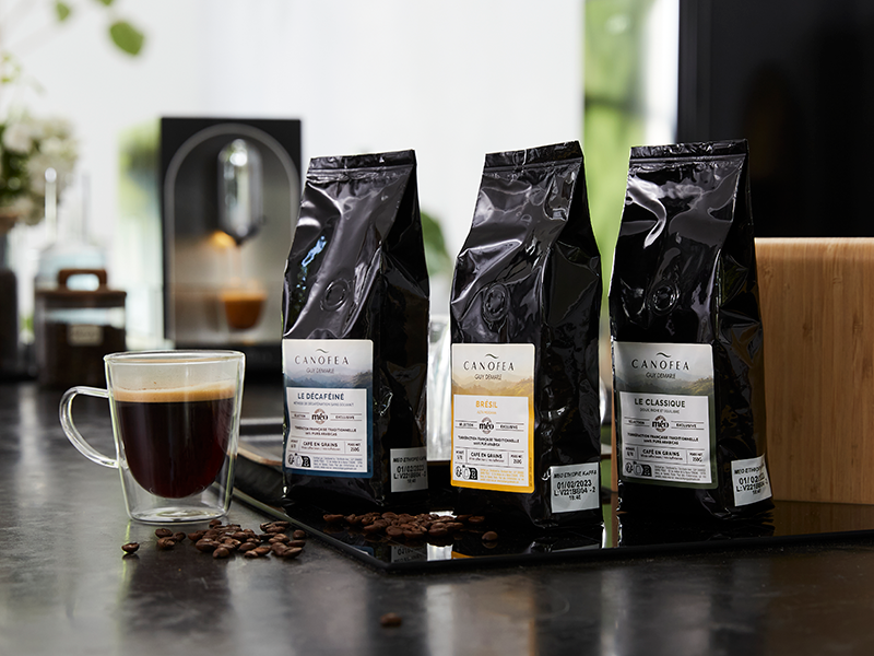 Découvrez notre gamme de cafés en grains créée en partenariat avec les Cafés Méo