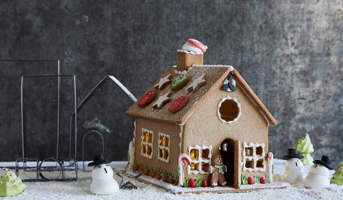 Maison de Noël en pain d'épices : découvrez les recettes de